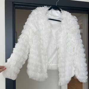 Amazon frill Shall / jacket